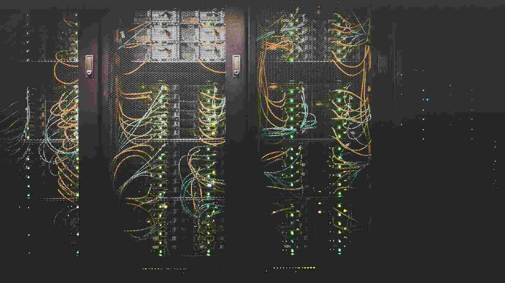 Hybrid infrastructure, NAS, SAN